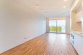 Bild - Singlewohnung mit Balkon und Blick in den grünen Kurpark – Concierge im Haus
